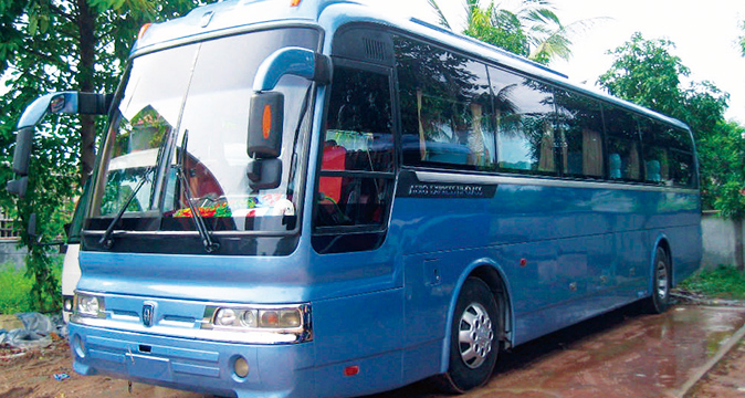 大型バス　イメージ