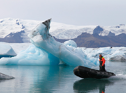 ヨークルサルロン氷河湖