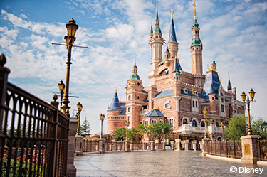 ファンタジーランド／エンチャンテッド・ストーリーブック・キャッスル©Disney