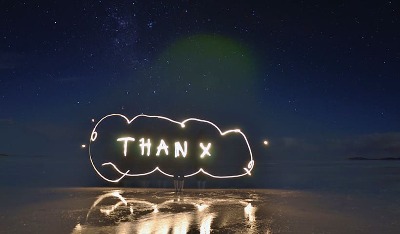 大切な人へウユニからメッセージを送るのもすてきです。