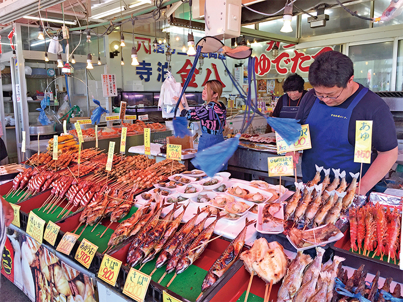 魚のアメ横寺泊魚の市場通