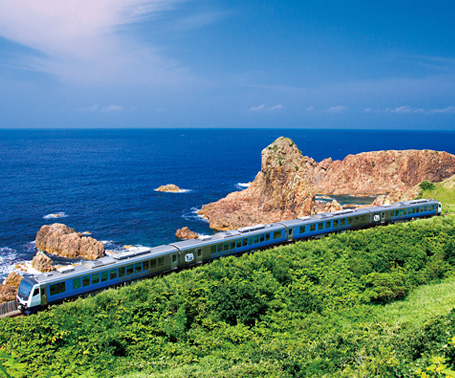 五能線 リゾートしらかみ